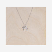 Collier avec pendentif petit chien